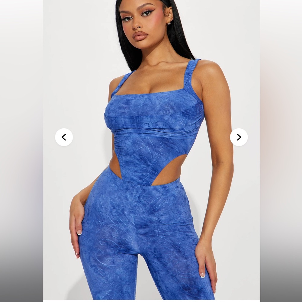 Brand NEW Blue Cutout SET